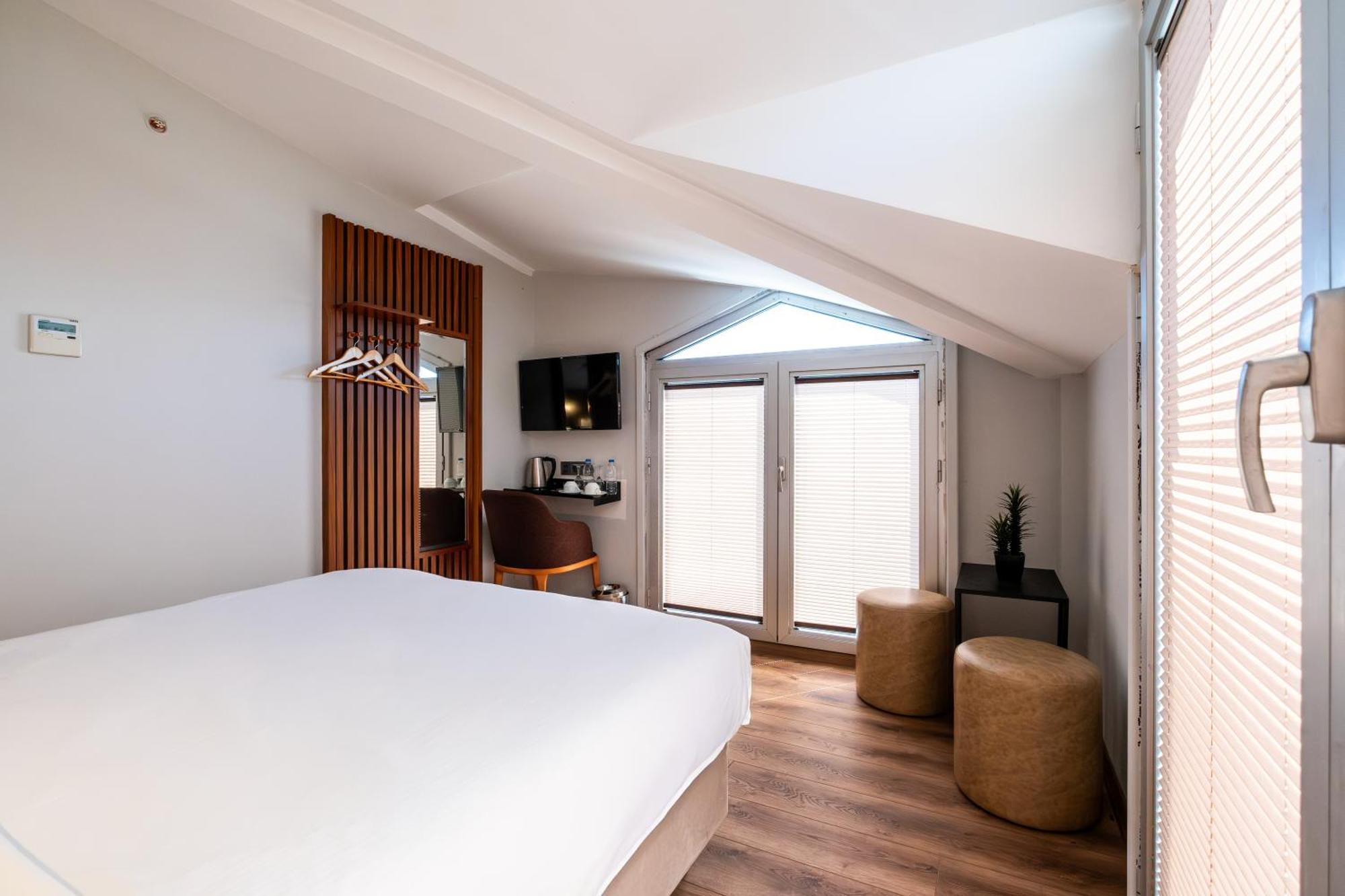 Hotel Discovery 3*