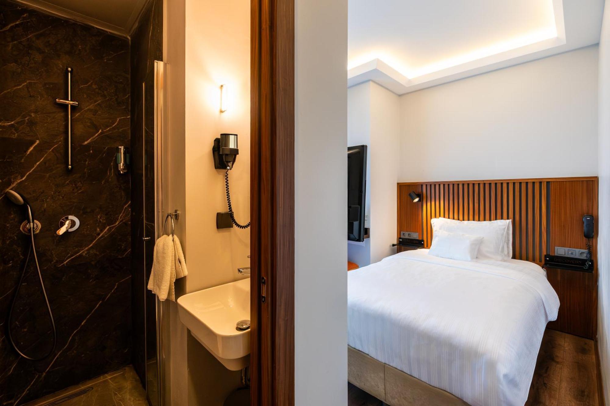 Hotel Discovery