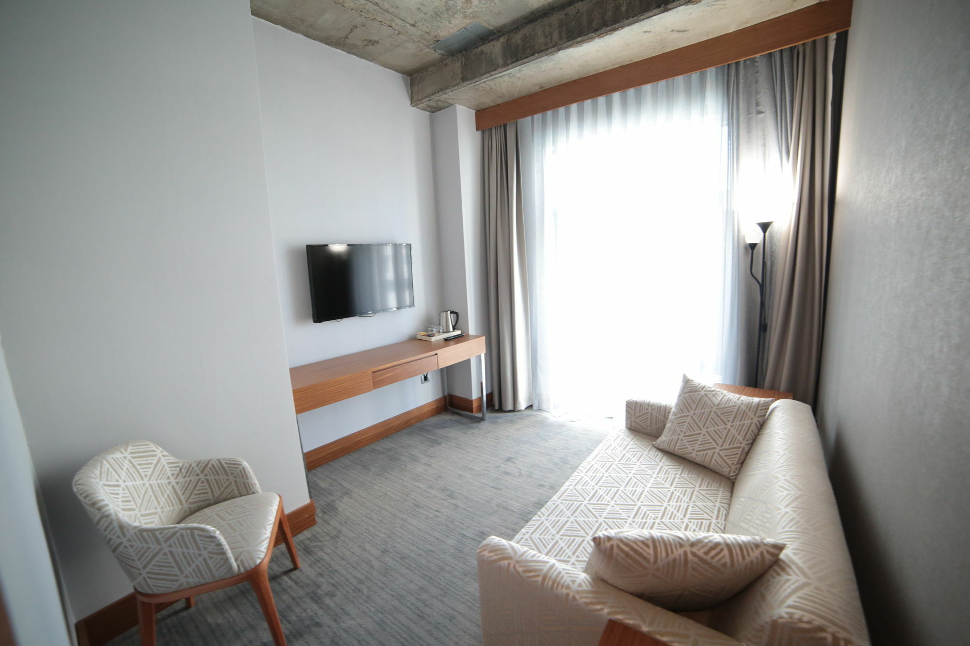 Discovery Hotel 3*
